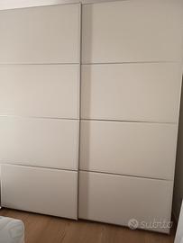 armadio ante scorrevoli Ikea pax