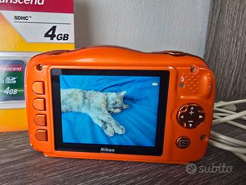 Nikon coolpix w150 arancione 