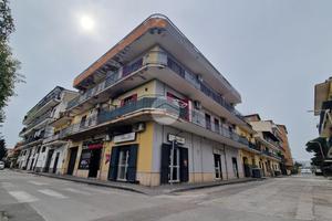 3 LOCALI A FRATTAMAGGIORE