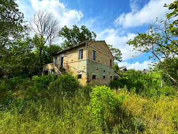 Casa Colonica con Terreno - Fermo