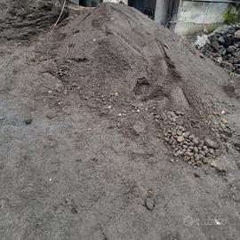 Terra per riempimenti, orto e giardini 