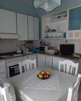 Mobili cucina, sala e camera da letto