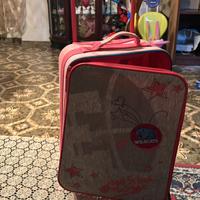 Valigia per bambini, Trolli