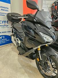 Honda forza 750 2021