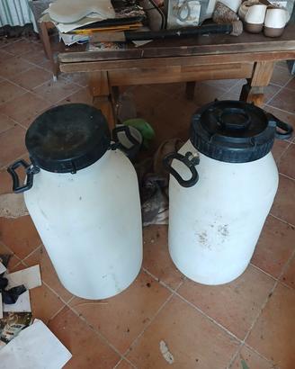 2 CONTENITORI ACQUA DA 100 LITRI 