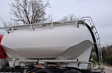 Biga Alkom e cisterna trasporto sfusi mc.20+20