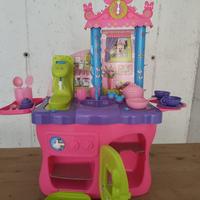 Cucina giocattolo Minnie completa di accessori