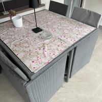 Tavolo da giardino in perfette condizioni