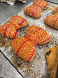 Pasticcere addetto alle colazioni
