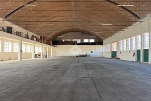 CAPANNONE A SAN GIOVANNI LUPATOTO