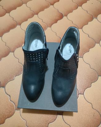 Stivaletto Tronchetto Nero Giardini