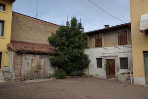 Casa di corte indipendente da ristrutturar