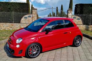 Abarth 695 Tributo ferrari