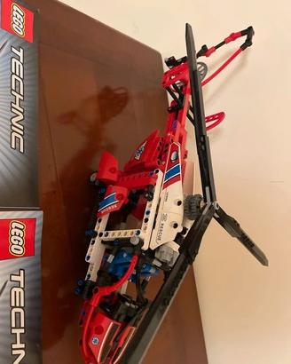 LEGO Technic 8068 - Elicottero di Salvataggio
