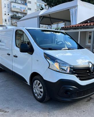 Renault Trafic L2H1 dci 120