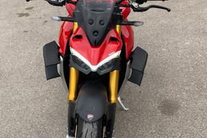 Ducati Streetfighter V4S
