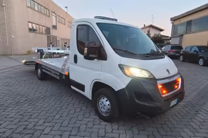 Carroattrezzi Peugeot boxer Nuovo 