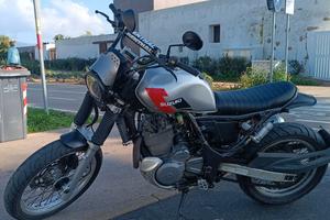 Suzuki XF 650 Freewind SCRAMBLER