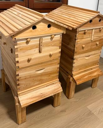 Arnia con raccolta di miele automatico