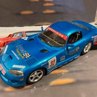 Modellino Dodge viper gts scala 1/18 burago