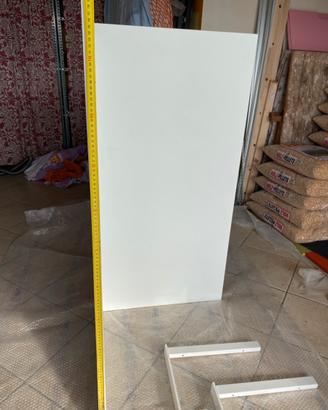 Scrittoio sospeso