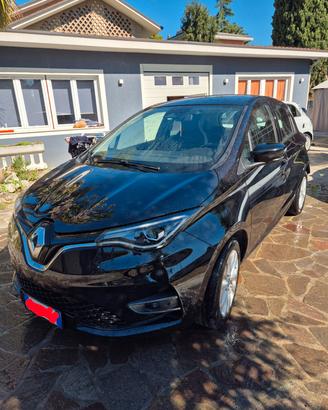 Elettrica con carica rapida  380km autonomia