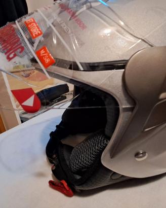 casco AXO