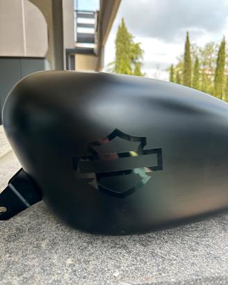 Serbatoio harley Davidson  883