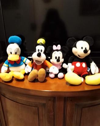 Peluche Della Walt  Disney 