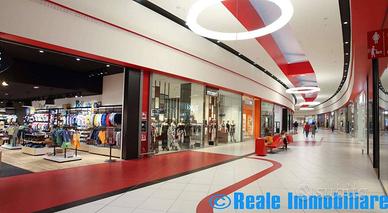 Immobile di 104 m² con 1 locale a Mesero