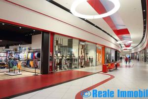 Immobile di 104 m² con 1 locale a Mesero