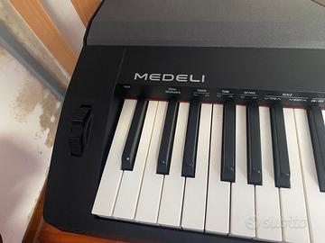 Piano Medeli SP 4000