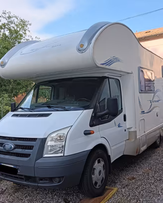 Camper mansardato Ford Rimor Katamarano 2010