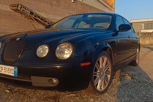 Jaguar s-type