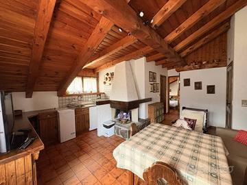 Appartamento di 57 m² con 3 locali e box auto a Au