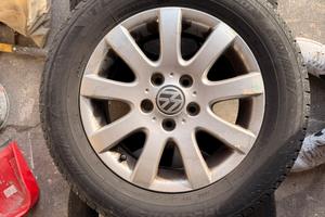 Cerchi gommati Golf 5