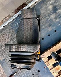 Sedile autista molleggiato anteriore ISRI