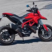 hypermotard 821