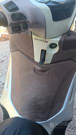  Piaggio Beverly 300 