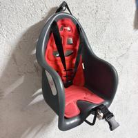 Seggiolino bici con attacco al manubrio