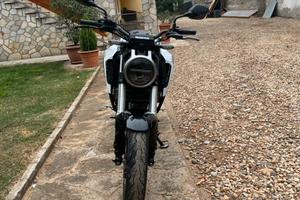 Honda CB125R