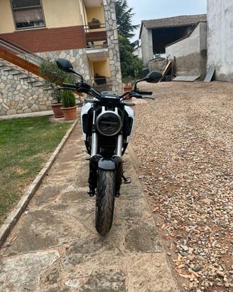Honda CB125R