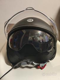 casco con visiera 