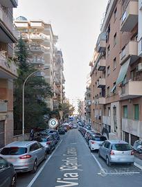 Casal bertone stanza ad uso condiviso