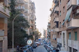 Casal bertone stanza ad uso condiviso