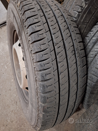 Gomme Michelin 225 75 16