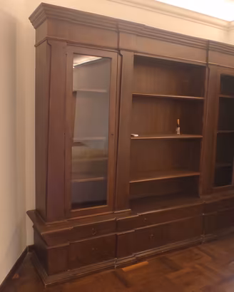Libreria in legno massello noce