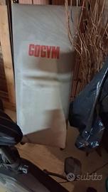 Attrezzi vari per palestra