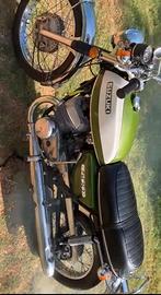 Suzuki titan 500 si vende