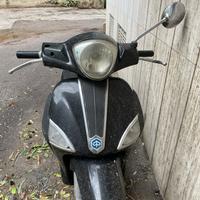 Piaggio Liberty 50 (2011) solo 21.441km